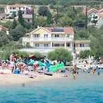 Sunce Mobile Homes & Campsite Grebastica