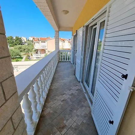 Sunce Mobile Homes & مكان تخييم *