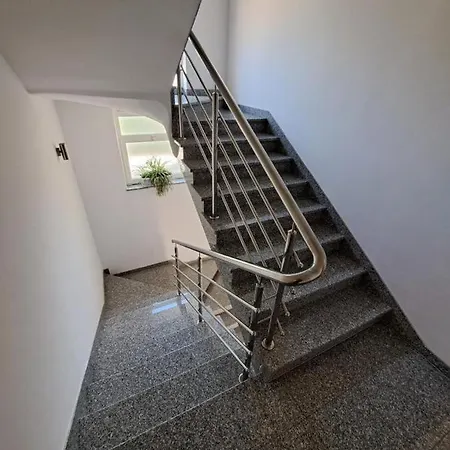 Sunce Mobile Homes & مكان تخييم Grebaštica