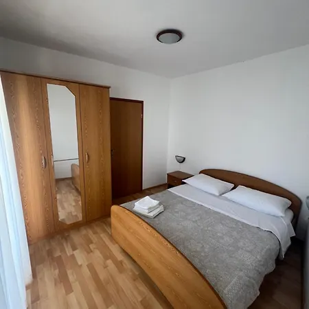 Sunce Mobile Homes & *