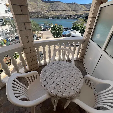Sunce Mobile Homes & *