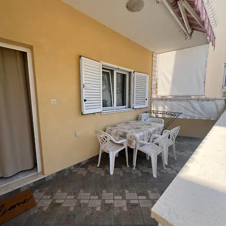 Sunce Mobile Homes & Campsite *